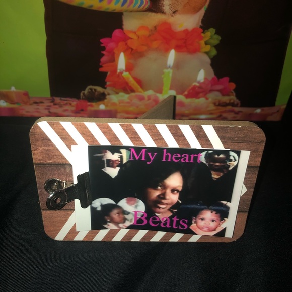 Picture frames and keychains - Picture 7 of 15